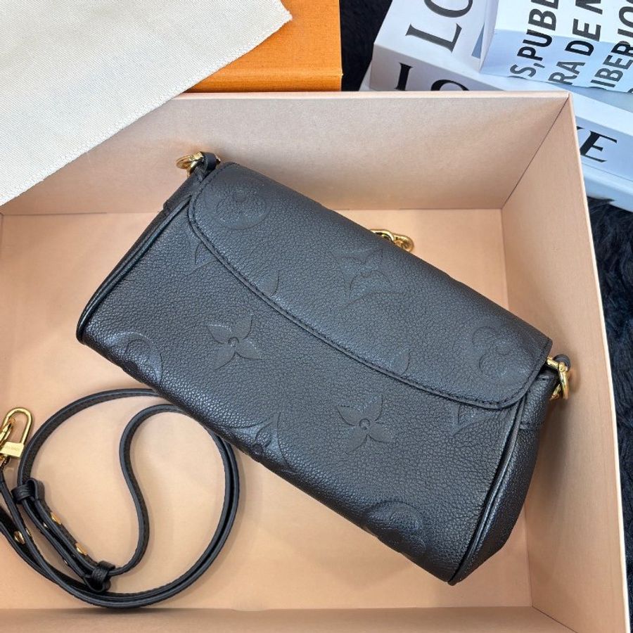 閒置新 路易威登/Louis Vuitton Favorite摯愛 黑壓紋大號 芯片款-1