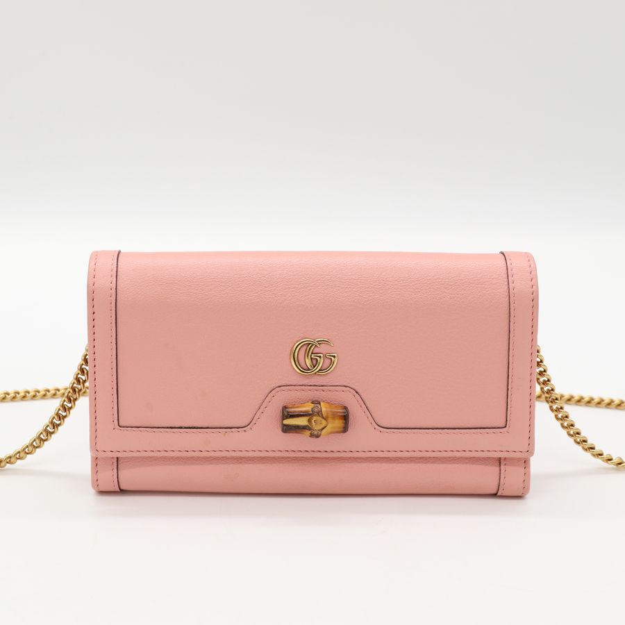 粉紅色Gucci Diana 系列鏈條皮夾-1