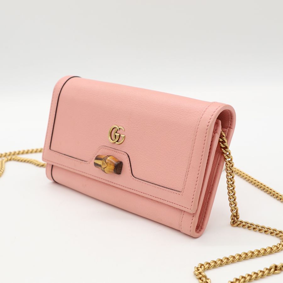 粉紅色Gucci Diana 系列鏈條皮夾-3