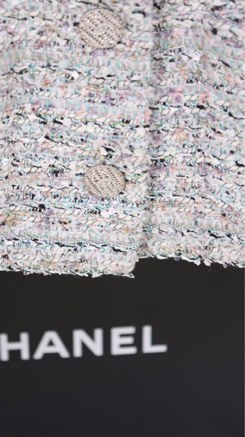 Chanel 19年邮轮系列蓝色粗花呢钻扣crop短外套-22