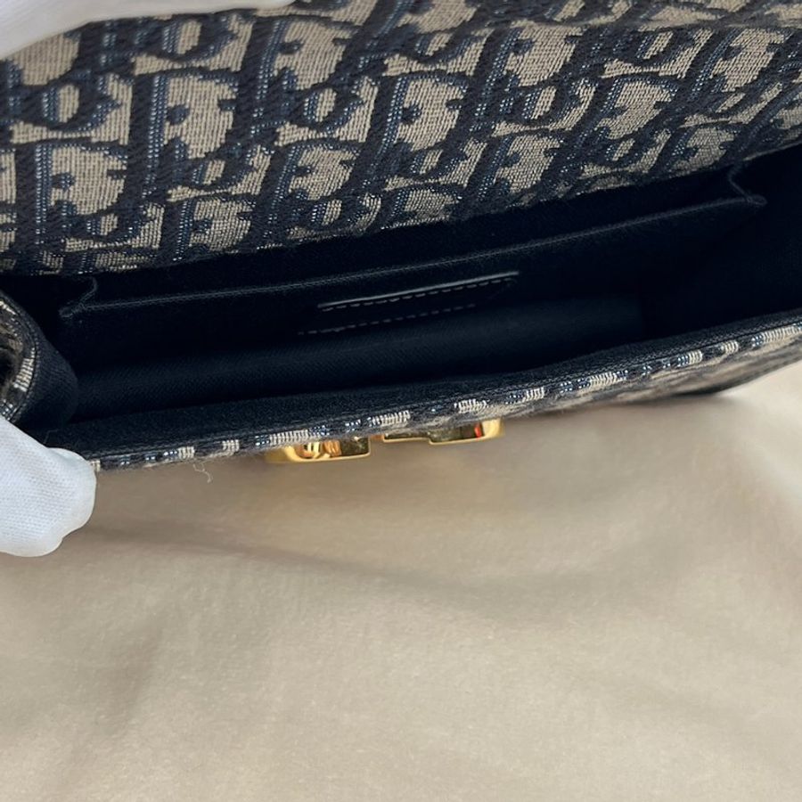 🖤 鑒定師的收藏 🖤 迪奧 蒙田30 藍色 Oblique 經典提花家釦雙肩帶 兩用包 Dior 30 Montaigne East-West Flap Bag in Blue Oblique Canvas-19