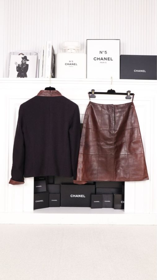 Chanel 00年深蓝色毛呢皮领拼接两口袋上衣外套半裙套装-12