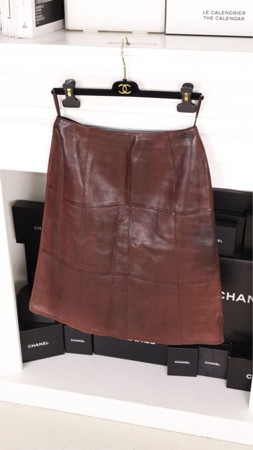 Chanel 00年深蓝色毛呢皮领拼接两口袋上衣外套半裙套装-35