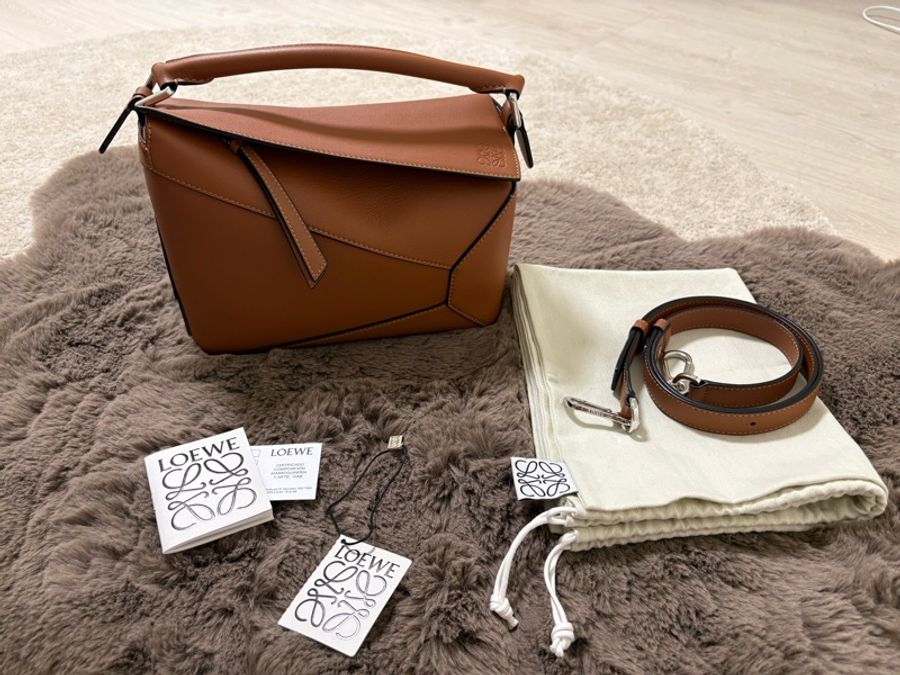 Loewe Puzzle Edge Bag Small (Tan)-1