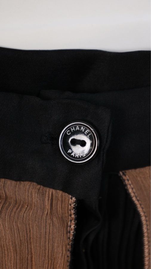 Chanel 22A高级手工坊系列珍珠刺绣cc logo黑色百褶纱裙半裙-18