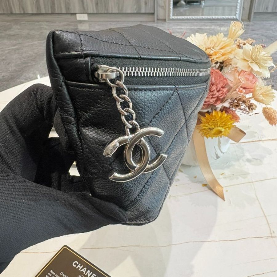 *SHIHNA名牌精品*CHANEL 經典荔枝牛皮菱格紋胸背包(保卡款)-3