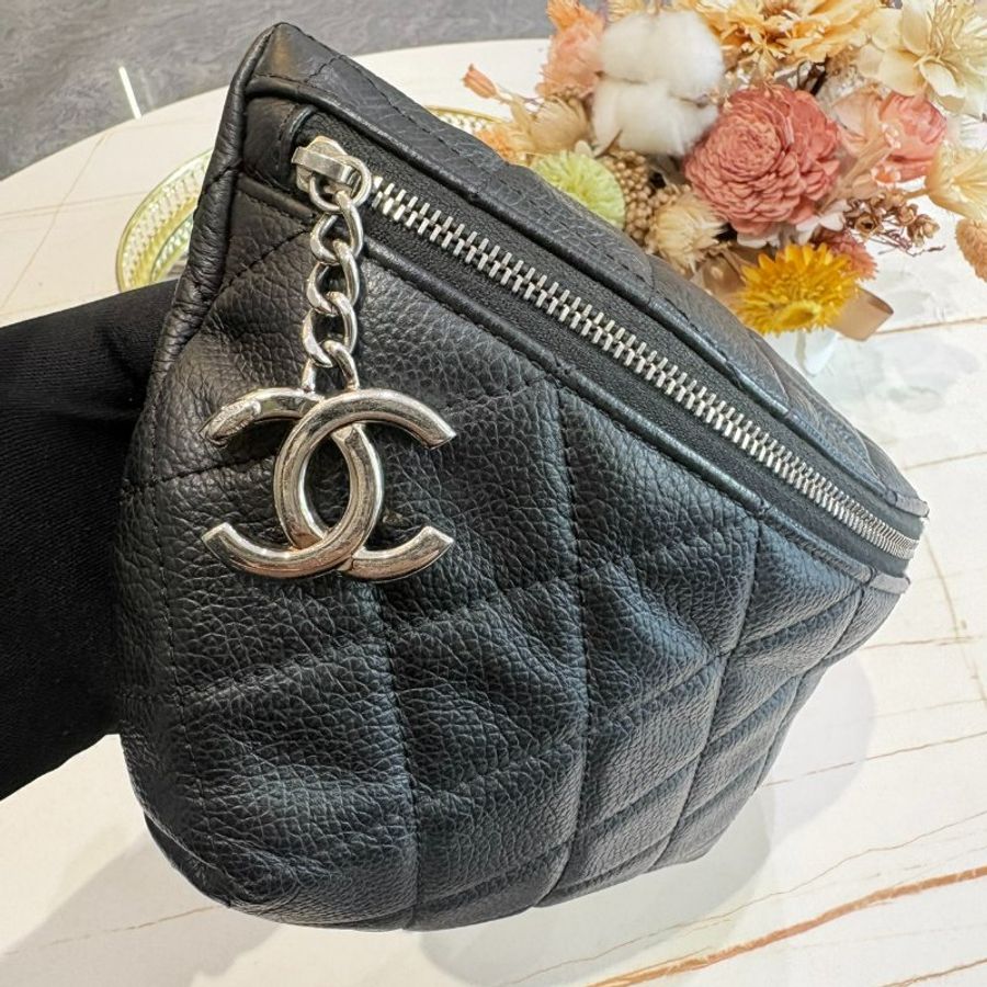 *SHIHNA名牌精品*CHANEL 經典荔枝牛皮菱格紋胸背包(保卡款)-4