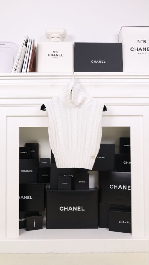 Chanel 02年无袖白色针织高领背心上衣-0