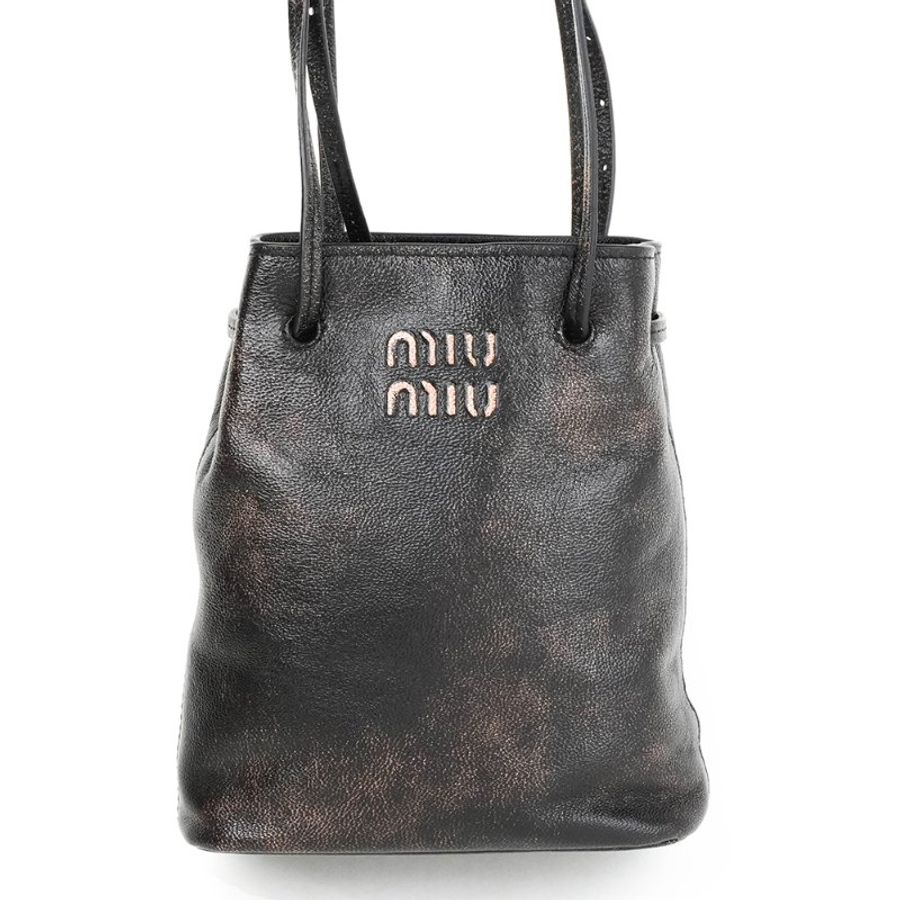🖤 鑒定師的收藏 🖤 MIU MIU Nappa Leather Pouch 復古做舊抽繩雙肩帶迷你水桶包 納帕羊皮 福袋包-6