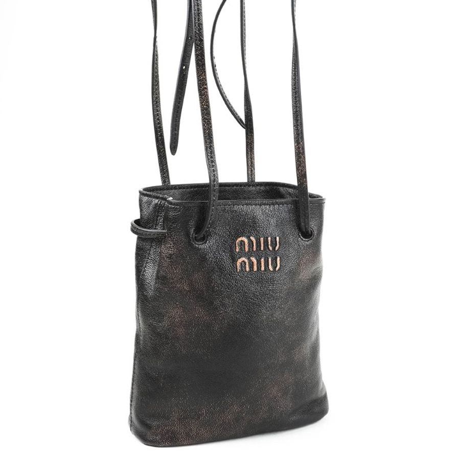 🖤 鑒定師的收藏 🖤 MIU MIU Nappa Leather Pouch 復古做舊抽繩雙肩帶迷你水桶包 納帕羊皮 福袋包-10