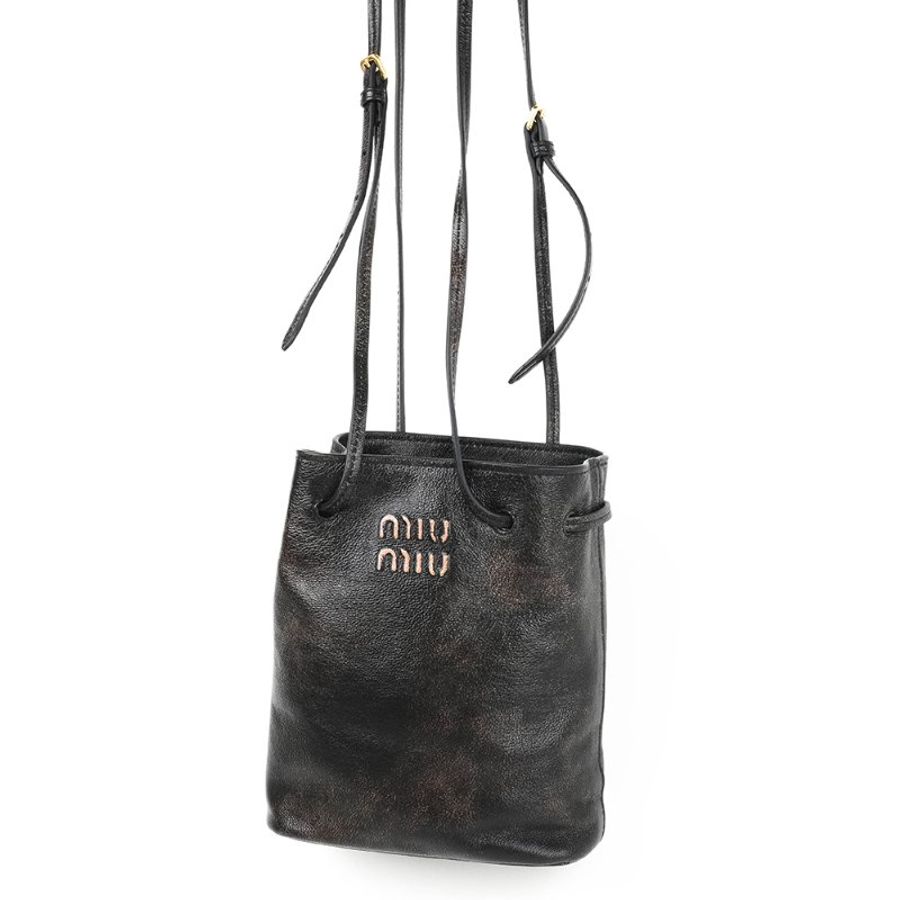 🖤 鑒定師的收藏 🖤 MIU MIU Nappa Leather Pouch 復古做舊抽繩雙肩帶迷你水桶包 納帕羊皮 福袋包-11