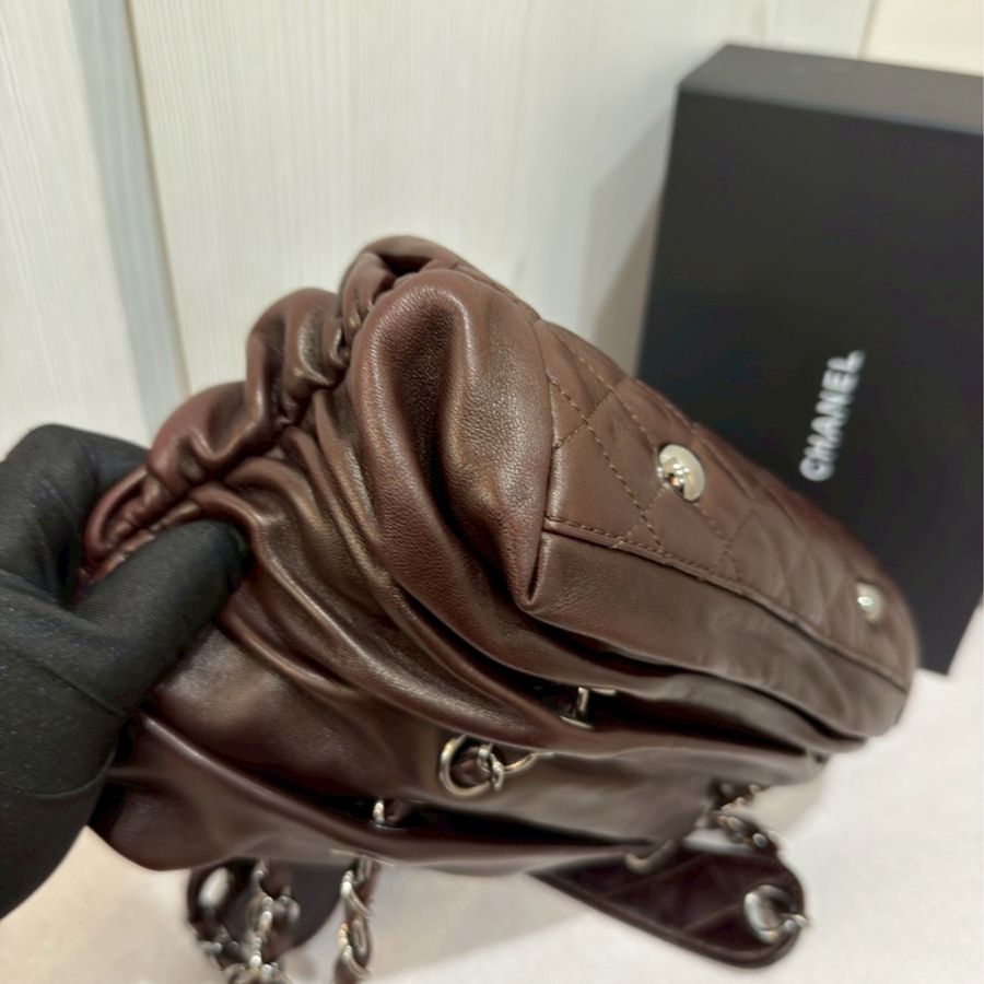 絕美氛圍感🤎Chanel香奈兒漸變皺摺毛毛蟲鏈條包手提單肩斜挎包-10