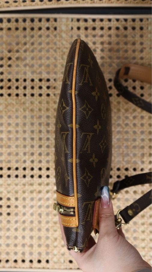 LV老花Pochette Bosphore单肩包-2