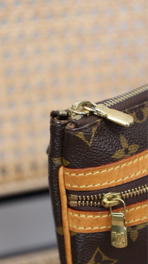 LV老花Pochette Bosphore单肩包-15