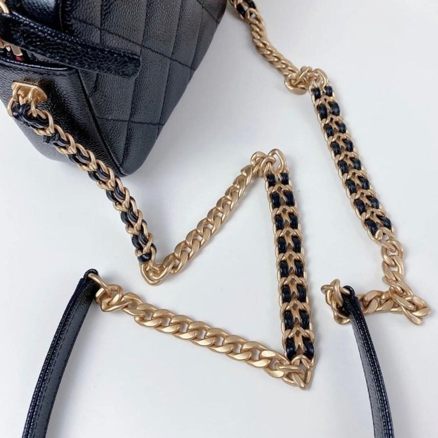 CHANEL 爆款 黑色 荔枝牛皮 金CC 造型 皮穿鍊 斜挎 單肩 相機包 AS3104 現貨L-6