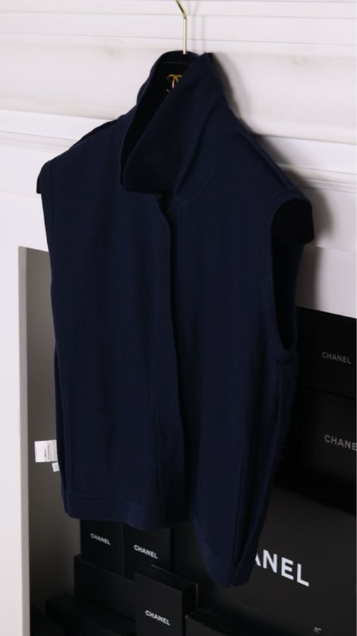 Chanel 深蓝色金扣针织背心上衣外套-3