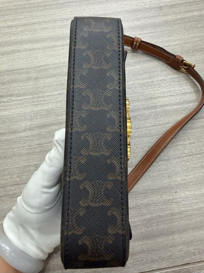 【98新👍🏻全網最低價 不服來辯💫】Celine/賽琳 凱旋門老花腋下包 經典保值款-7