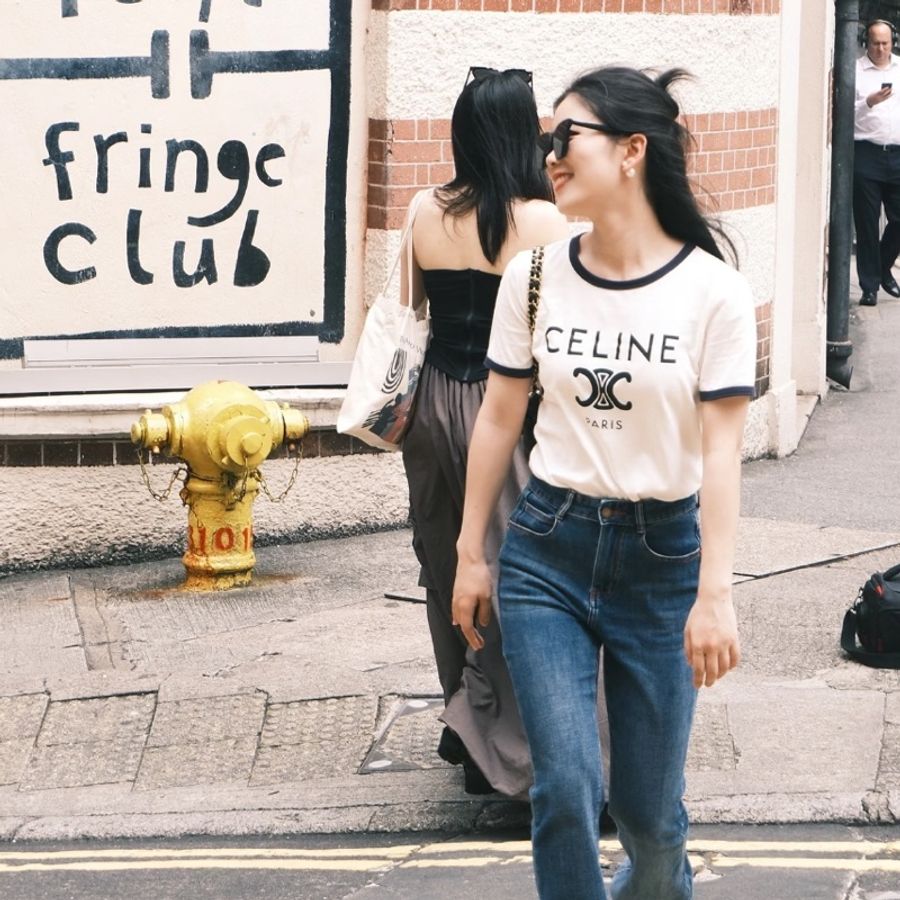 【全新帶吊牌👍🏻全網最低價 不服來辯💫】Celine/賽琳 經典T-Shirt上衣-1