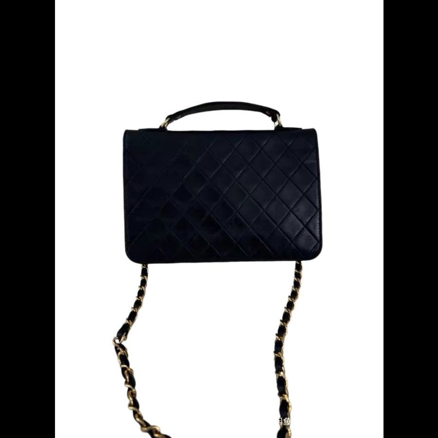 Chanel 黑金菱格紋雙Clogo鏈條包-1