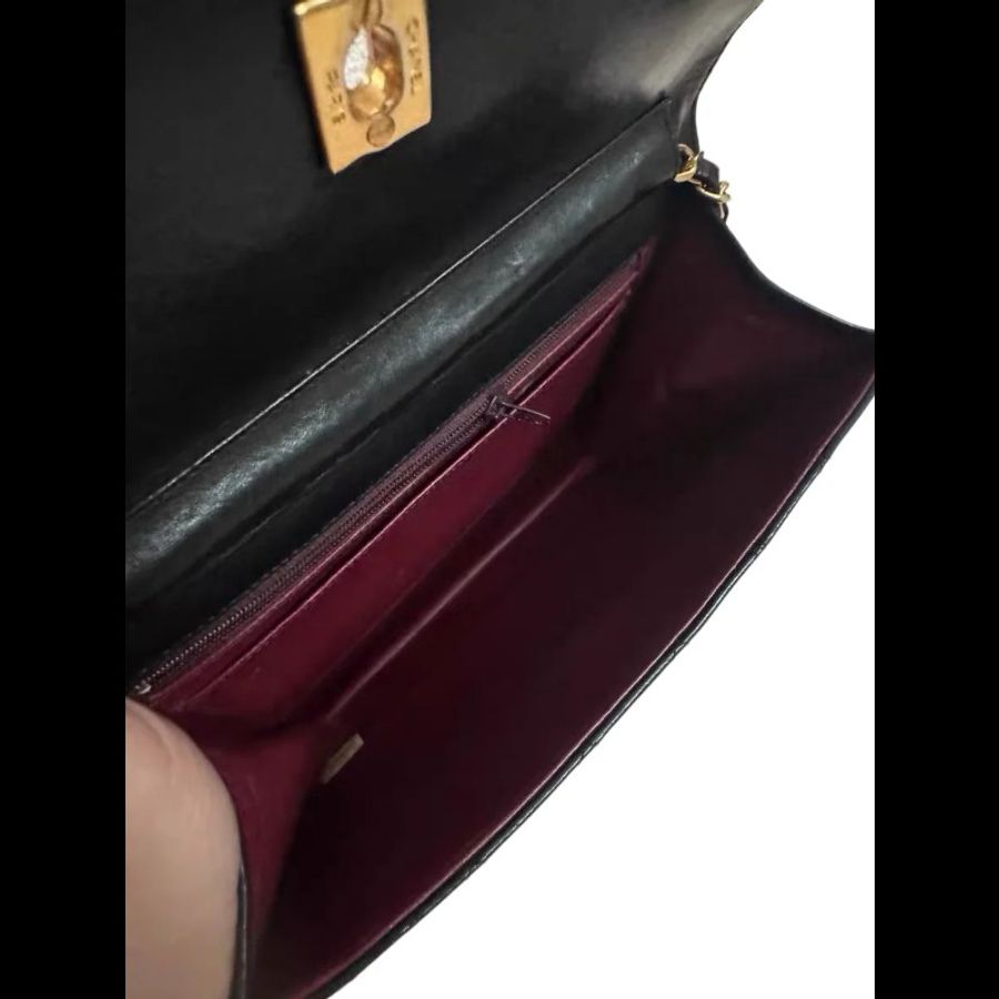 Chanel 黑金菱格紋雙Clogo鏈條包-20