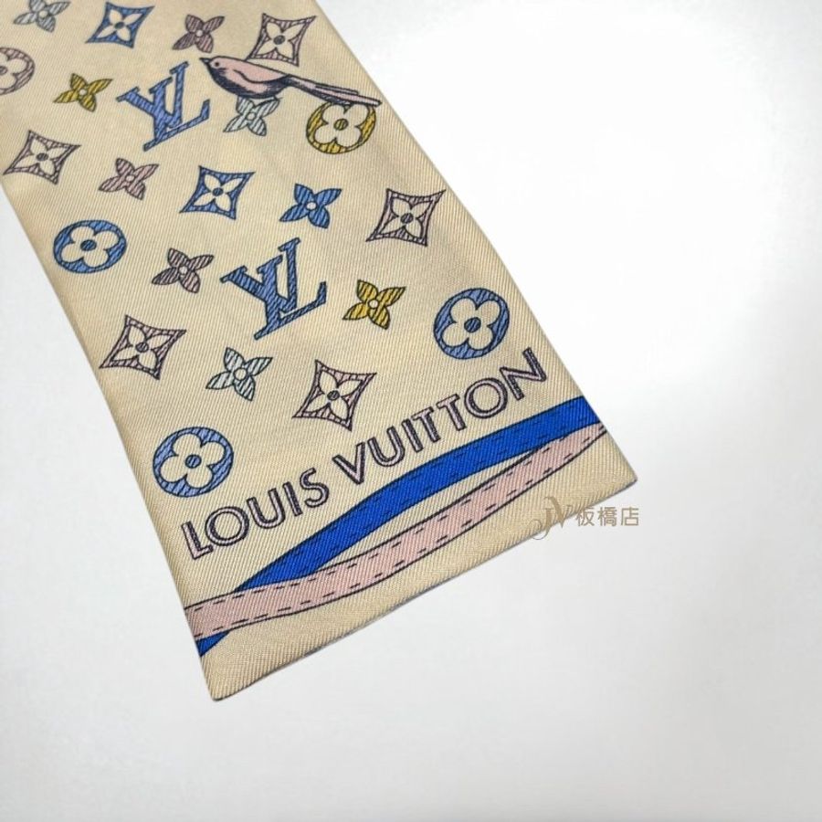 JS1513-LV Vivienne淺藍拚米色彩logo熱氣球長絲巾 M78441-4
