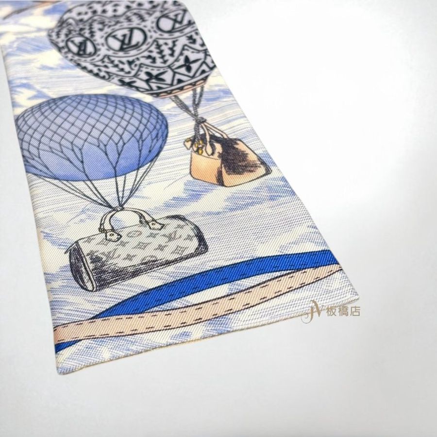 JS1513-LV Vivienne淺藍拚米色彩logo熱氣球長絲巾 M78441-5