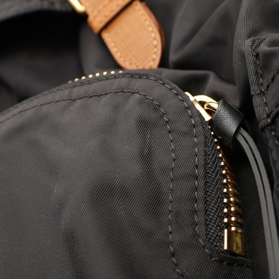 後背包 黑色尼龍【BURBERRY 巴寶莉】 40166241-16