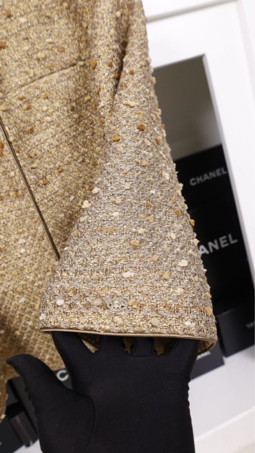 Chanel 12年孟买系列金色编织圆领阔型外套-22