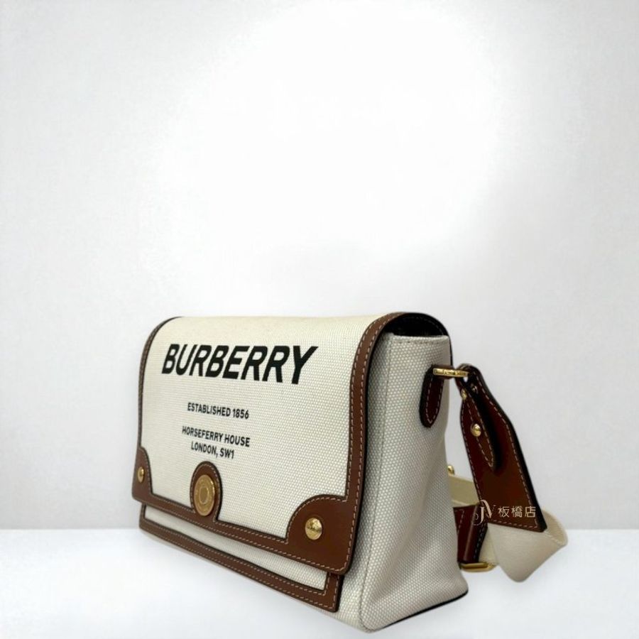 JS1535-BURBERRY 米白帆布印花下蓋斜背包-2