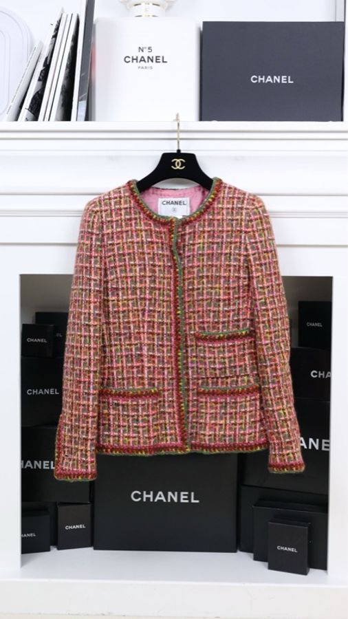 Chanel 01年糖果色粗花呢木质纽扣上衣外套-0