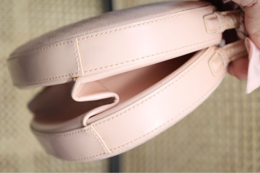 Loewe博物馆粉色暗纹圆蛋蛋手提包-12