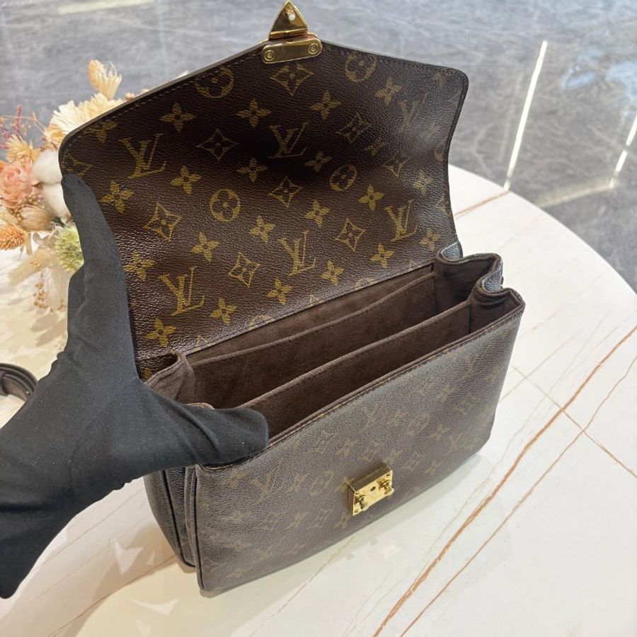 LV M40780 Metis 經典老花帆布原花郵差包-7