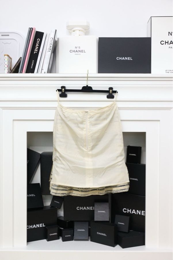 Chanel红蓝滚边条纹毛呢四叶草扣半裙外套套装-7