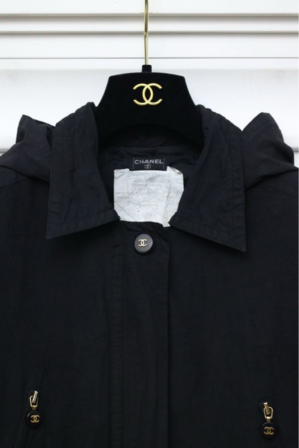 Chanel 94年黑金纽扣四口袋可拆卸连帽外套棉服-5