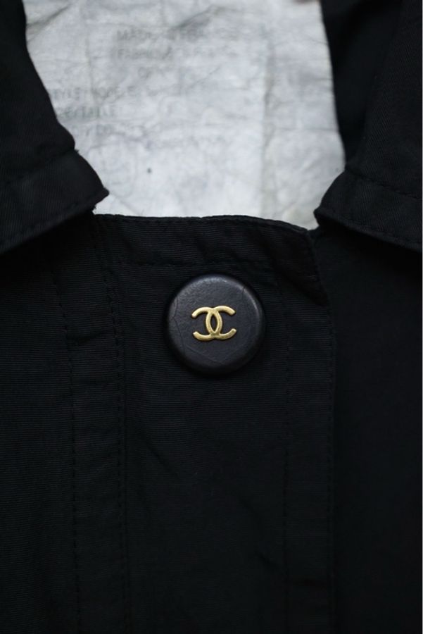 Chanel 94年黑金纽扣四口袋可拆卸连帽外套棉服-6
