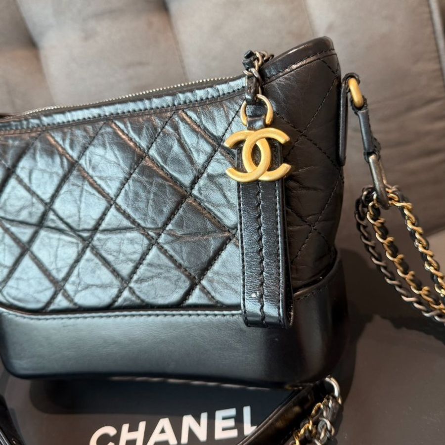 Chanel Gabrielle Hobo 小號流浪包 黑-3