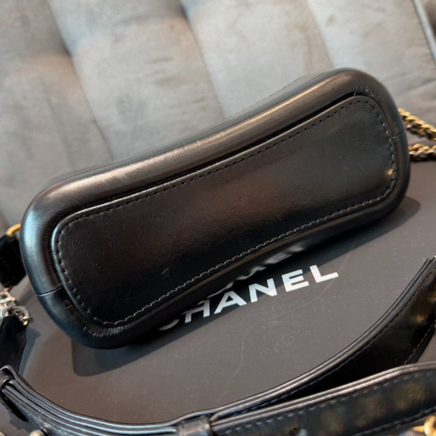 Chanel Gabrielle Hobo 小號流浪包 黑-4