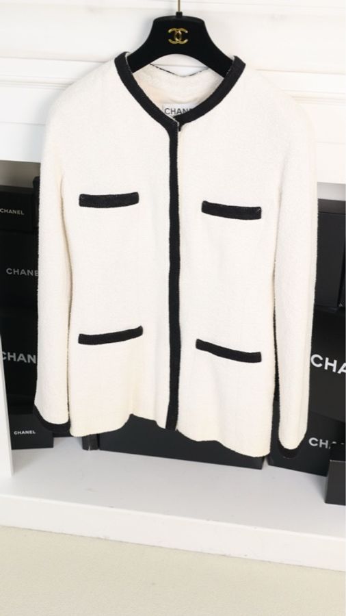 Chanel 98年度假系列黑白滚边刺绣cc四口袋外套-3