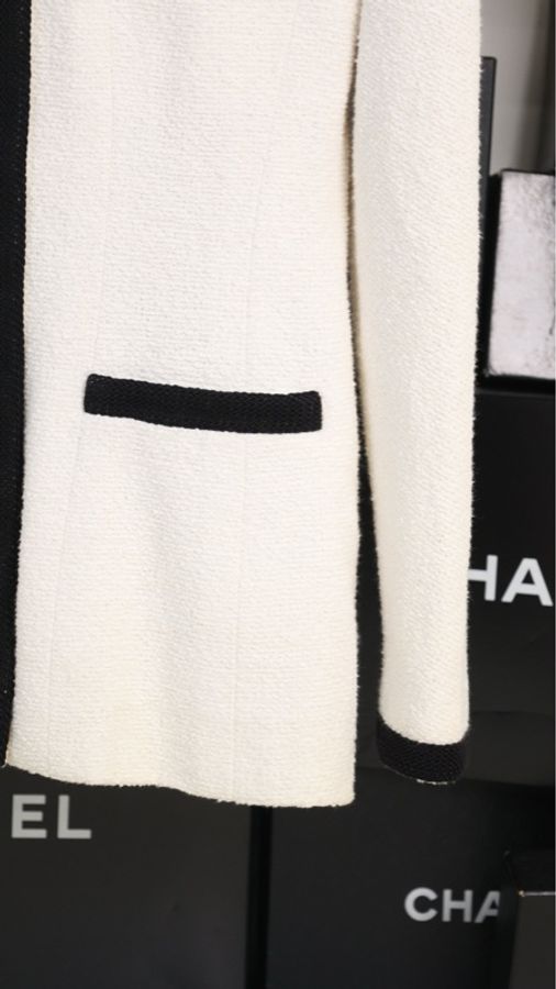 Chanel 98年度假系列黑白滚边刺绣cc四口袋外套-7