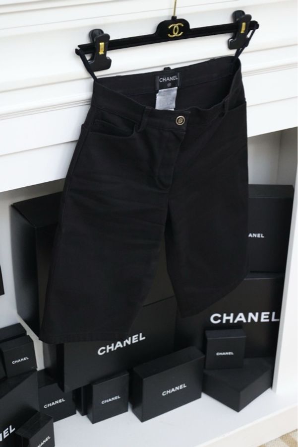 Chanel 06年黑色五分裤短裤-1