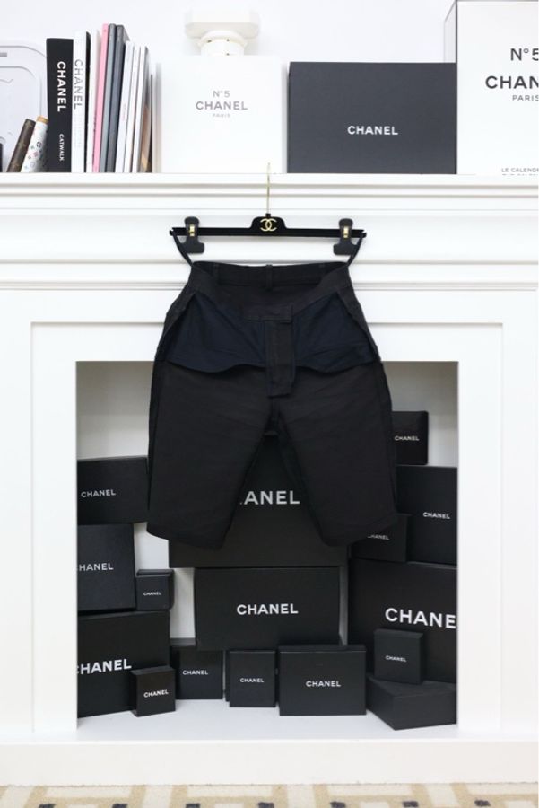 Chanel 06年黑色五分裤短裤-7