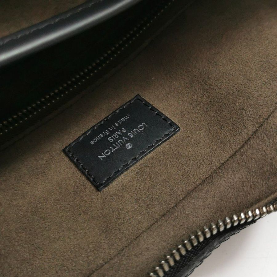 Louis Vuitton (LV) Porte Documents黑色牛皮純色水波紋手提包-9