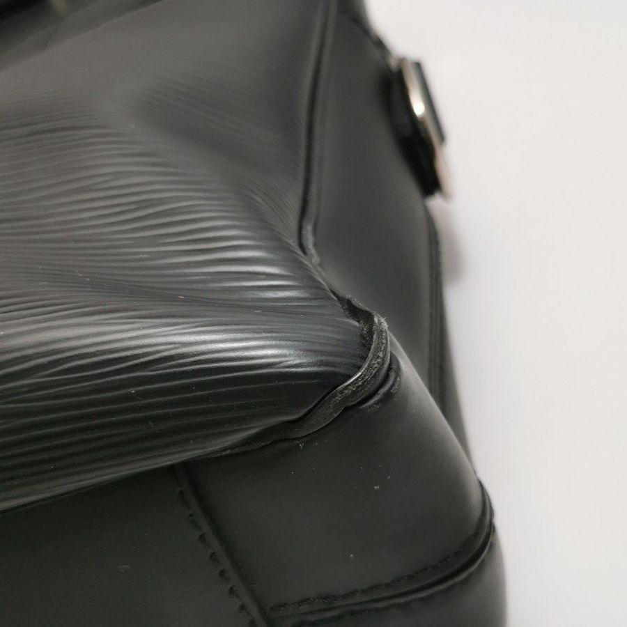 Louis Vuitton (LV) Porte Documents黑色牛皮純色水波紋手提包-27