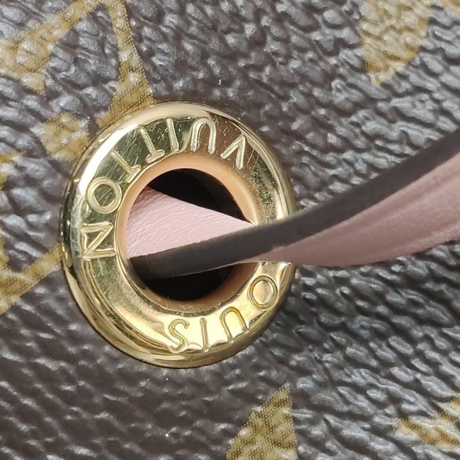 Louis Vuitton (LV) NÉONOÉ中型棕色牛皮Monogram印花抽繩肩背包晶片款-11
