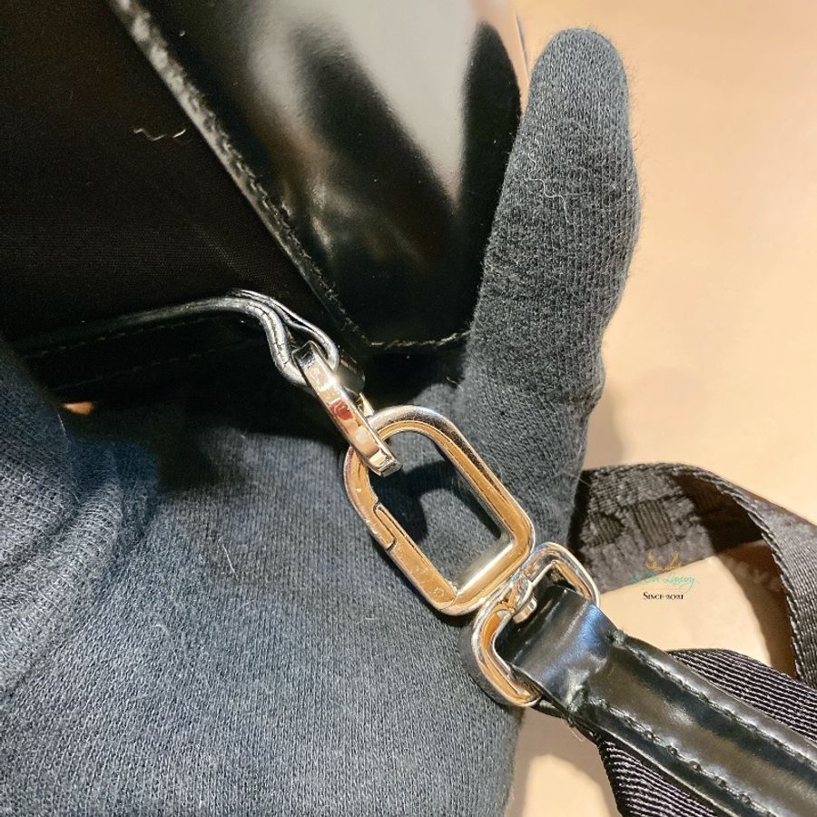 PRADA 普拉達 2ZH108 黑色 尼龍 銀三角 扣式 迷你斜背包 信差包 郵差包-13