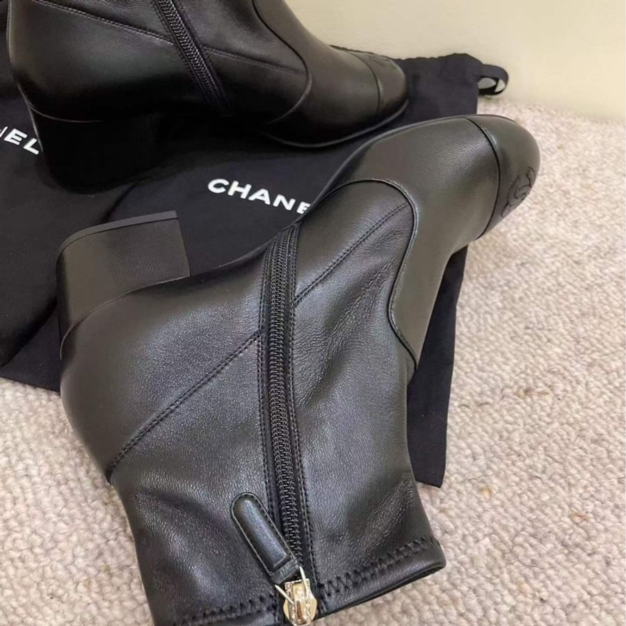 全新 Chanel 黑色羊皮短靴 39碼-4