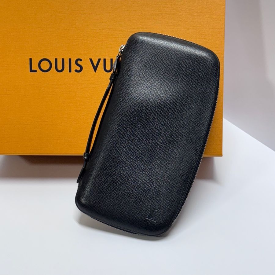LV 荔枝防刮牛皮 全黑 大長夾 手拿包 專櫃53500-15