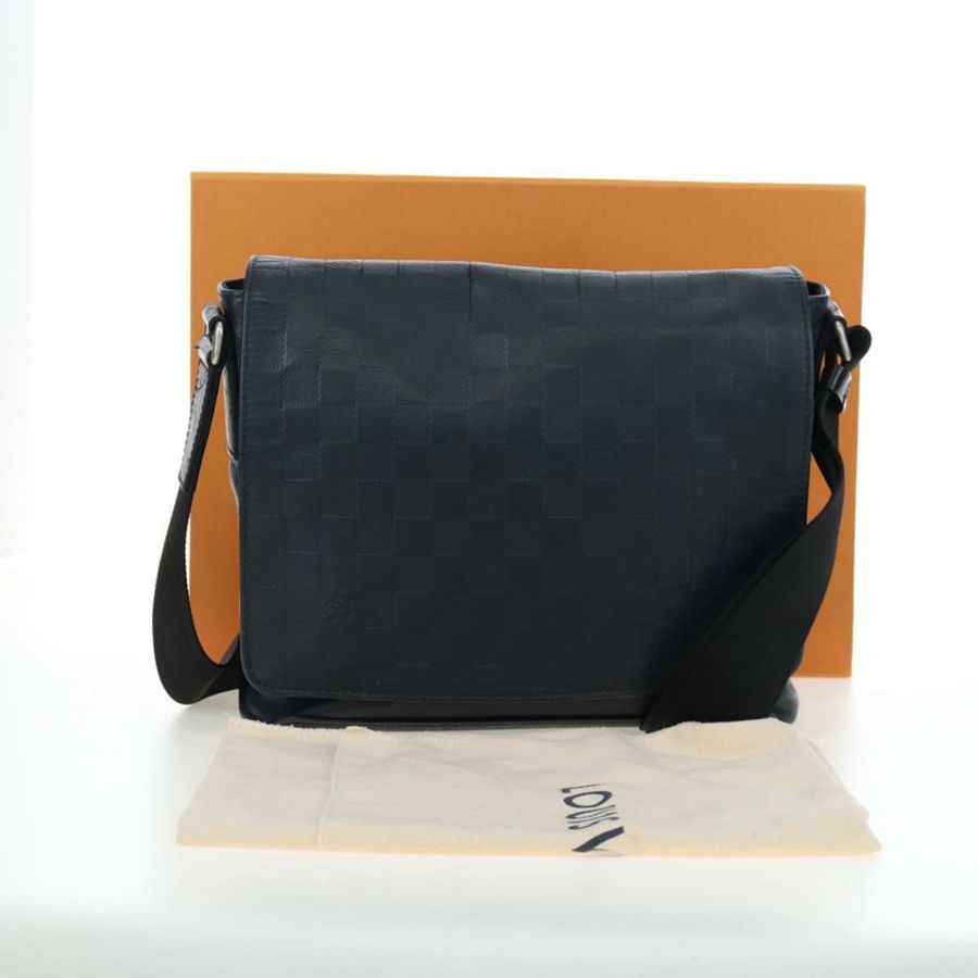 【日本直送】路易威登 Damier Infini District PM 單肩包 瑪瑙黑 N41033 正品 bs36184-11