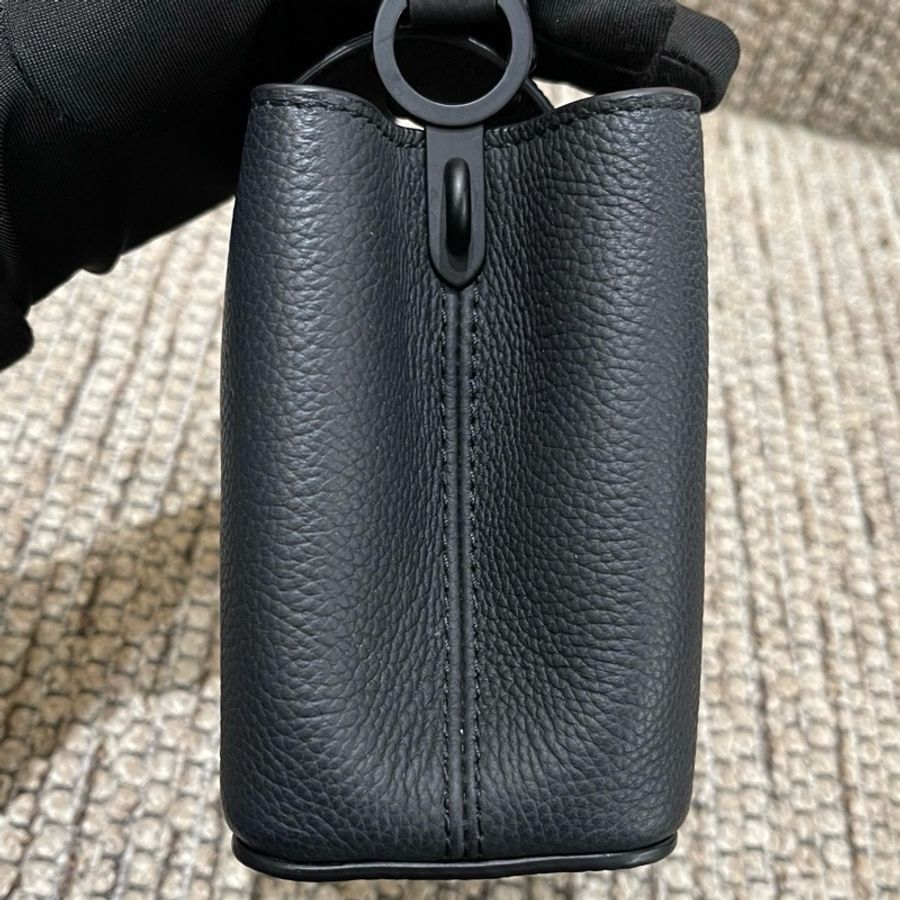 ✨ lv 路易威登LOUIS VUITTON Capucines EAST WEST 橫版卡普辛 迷你磨砂黑啞光牛皮革 單肩包手提包斜挎包 底長22cm-2
