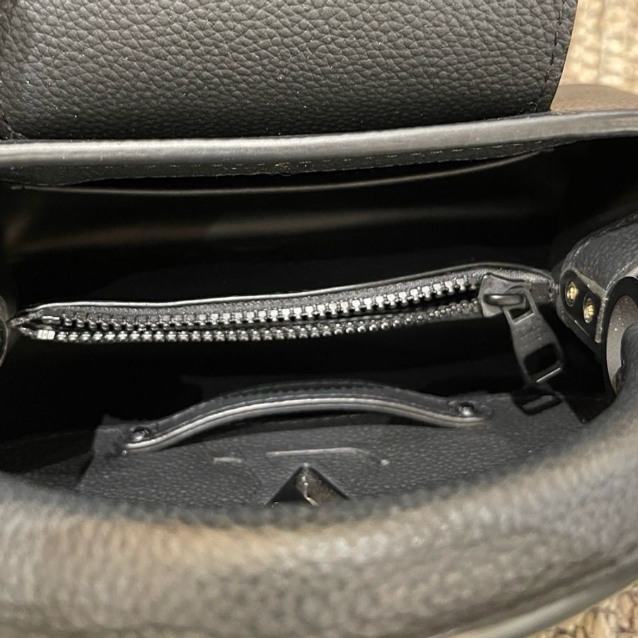 ✨ lv 路易威登LOUIS VUITTON Capucines EAST WEST 橫版卡普辛 迷你磨砂黑啞光牛皮革 單肩包手提包斜挎包 底長22cm-5